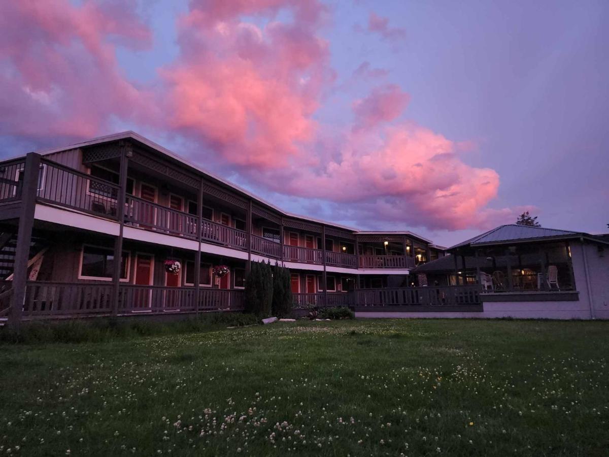Campbell River Lodge ภายนอก รูปภาพ