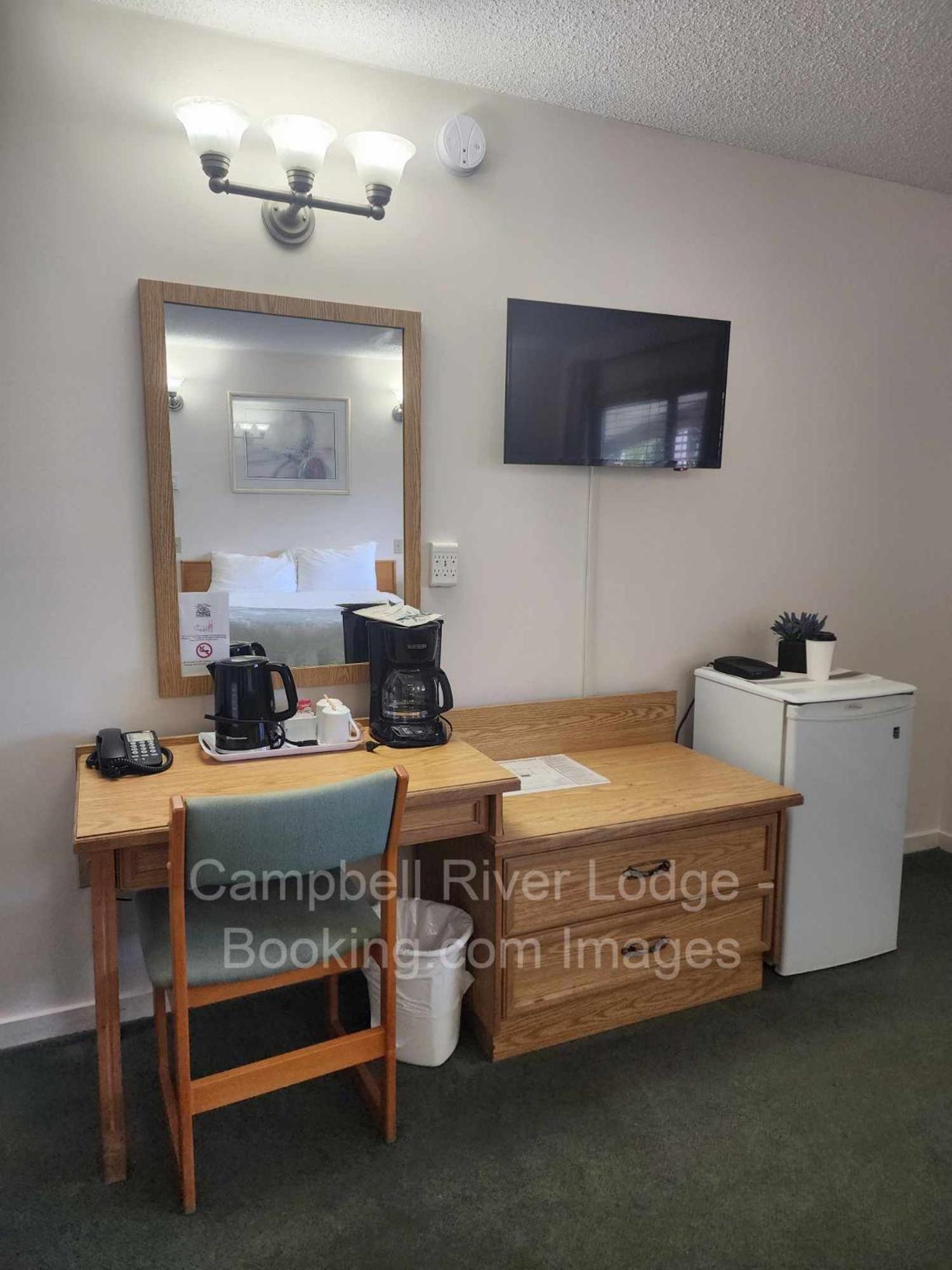 Campbell River Lodge ภายนอก รูปภาพ