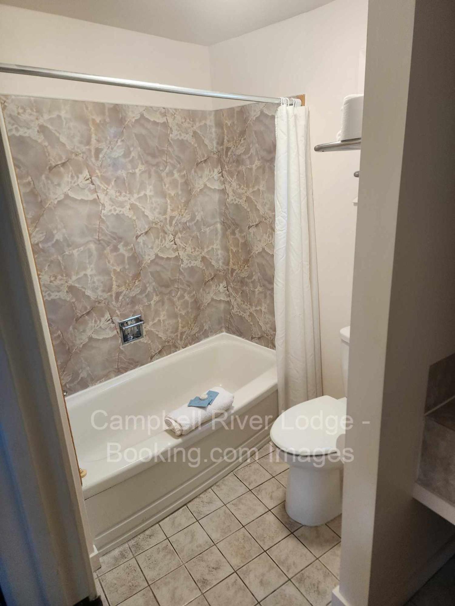 Campbell River Lodge ภายนอก รูปภาพ